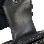Chanel Shoulder Bag CC Logo Quilted Tweed Black — view 8