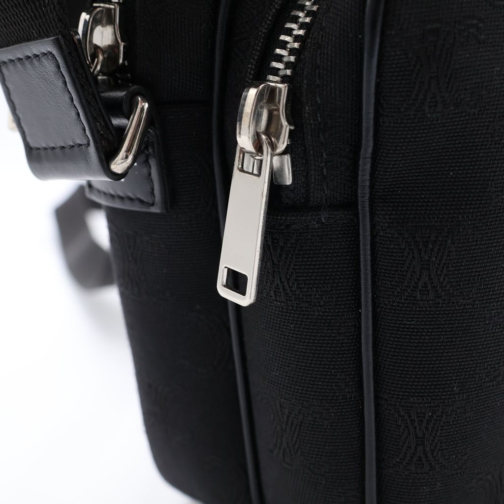 Celine Mini Pocket Shoulder Bag Triomphe Black — view 7