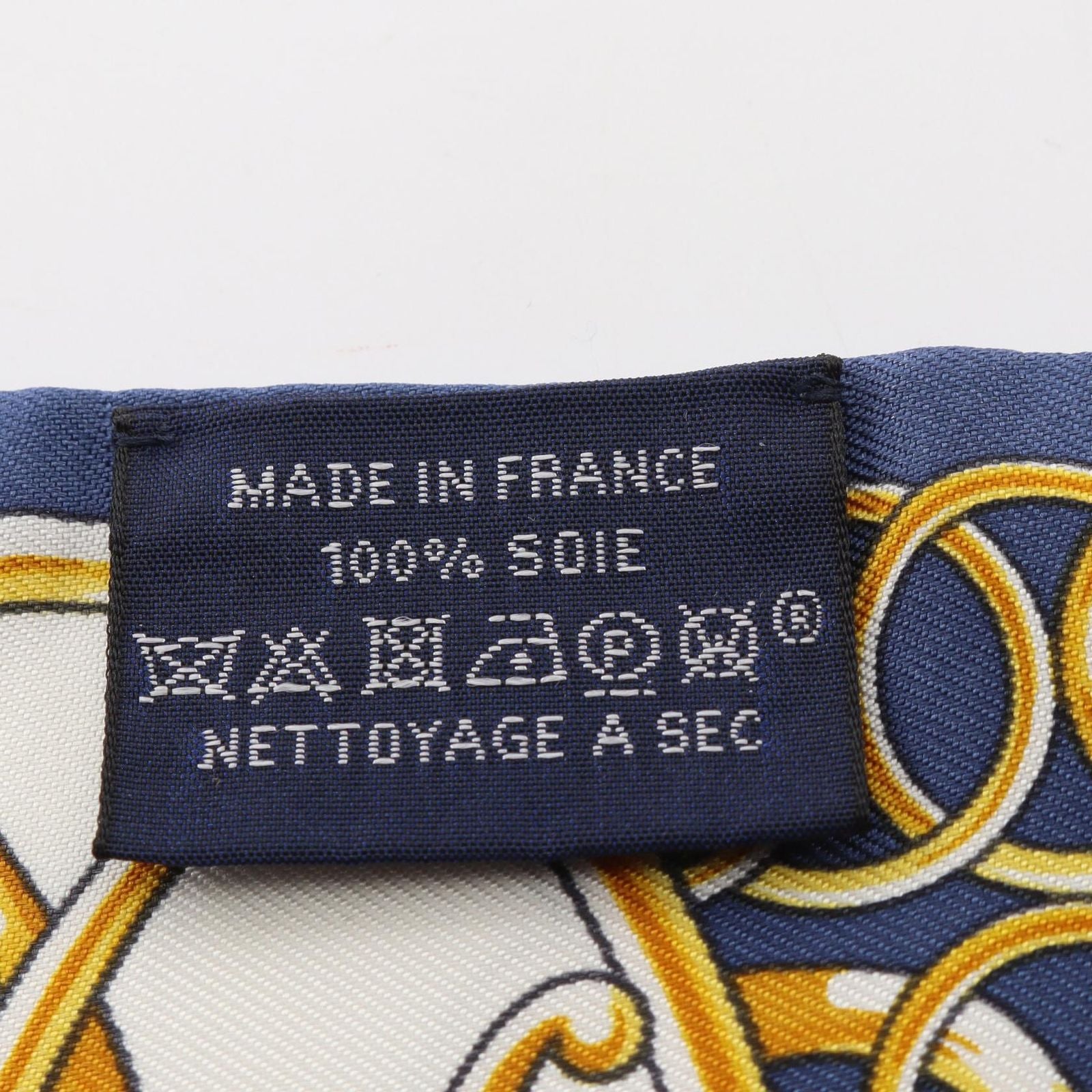 Hermes Scarf Twill Lift Profile Silk — view 5