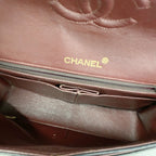 Chanel Shoulder Bag Quilted Lambskin Black Gold — view 4