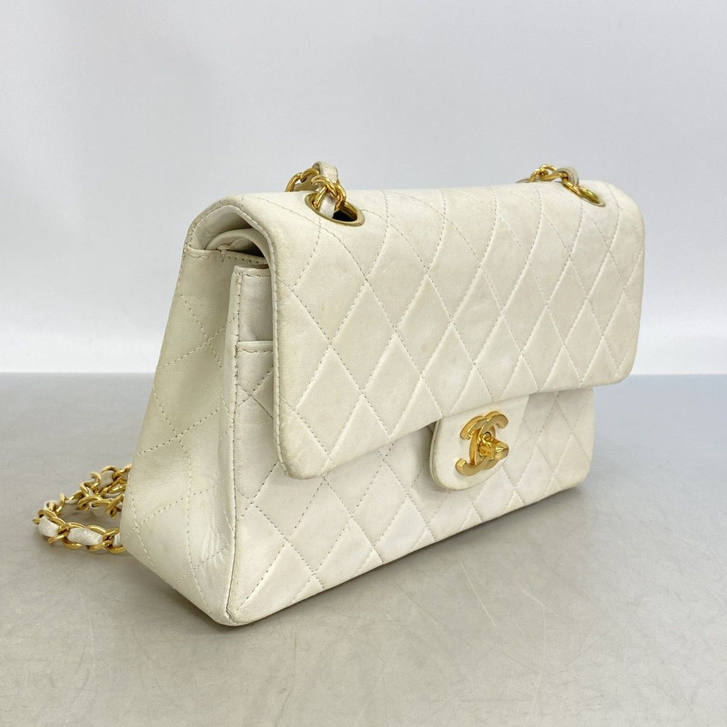 Chanel Shoulder Bag Quilted Lambskin White Gold — view 2