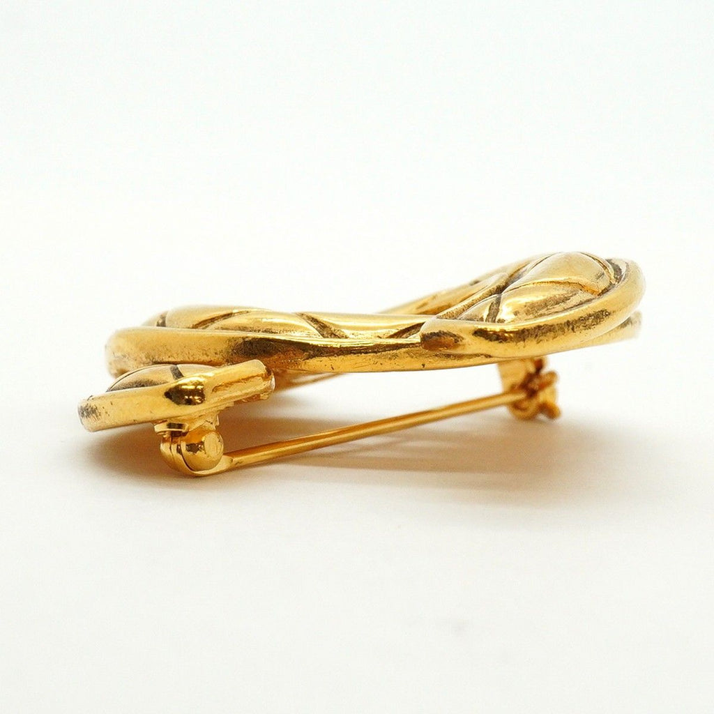 Chanel Brooch Vintage CC Logo Quilted Gold Plated — view 3