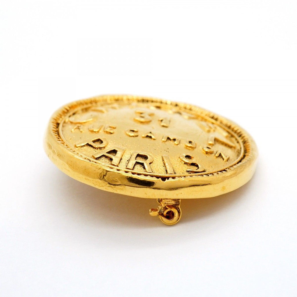 Chanel Brooch Vintage Logo Cambon Round — view 3