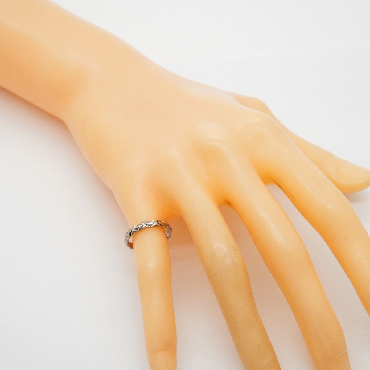 Chanel Ring Quilted Platinum — view 9