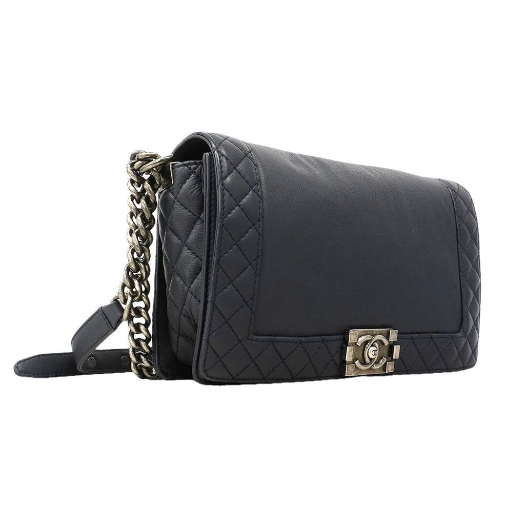 Chanel Shoulder Bag Boy Lambskin Navy Silver — view 2