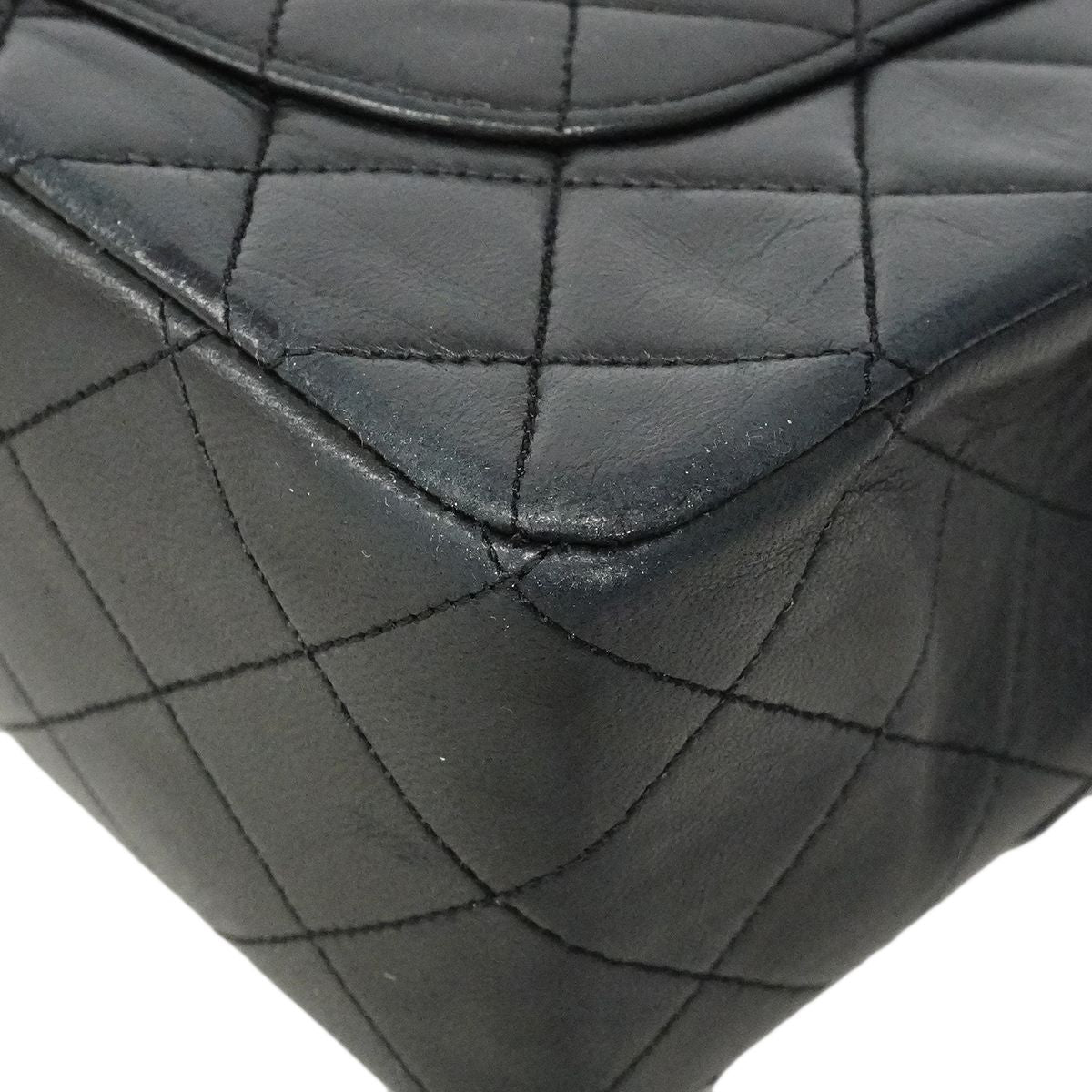 Chanel Shoulder Bag Quilted Lambskin Black Gold — view 6