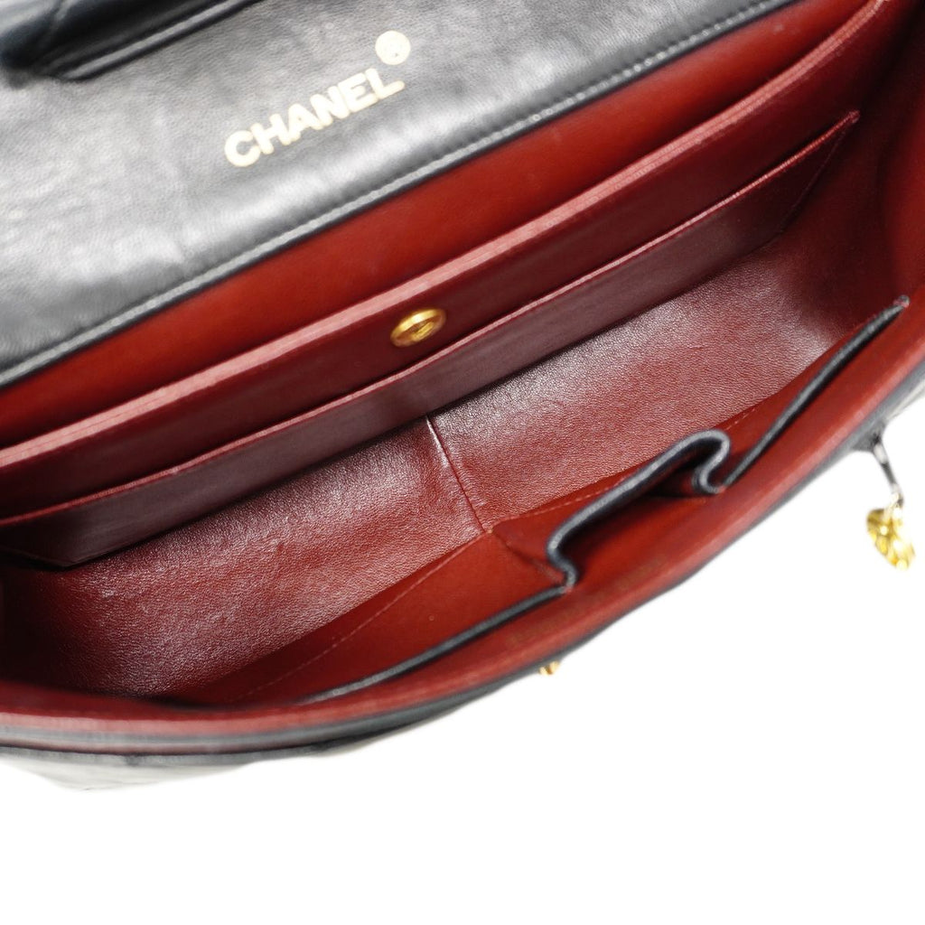 Chanel Shoulder Bag Quilted Lambskin Black Gold — view 4
