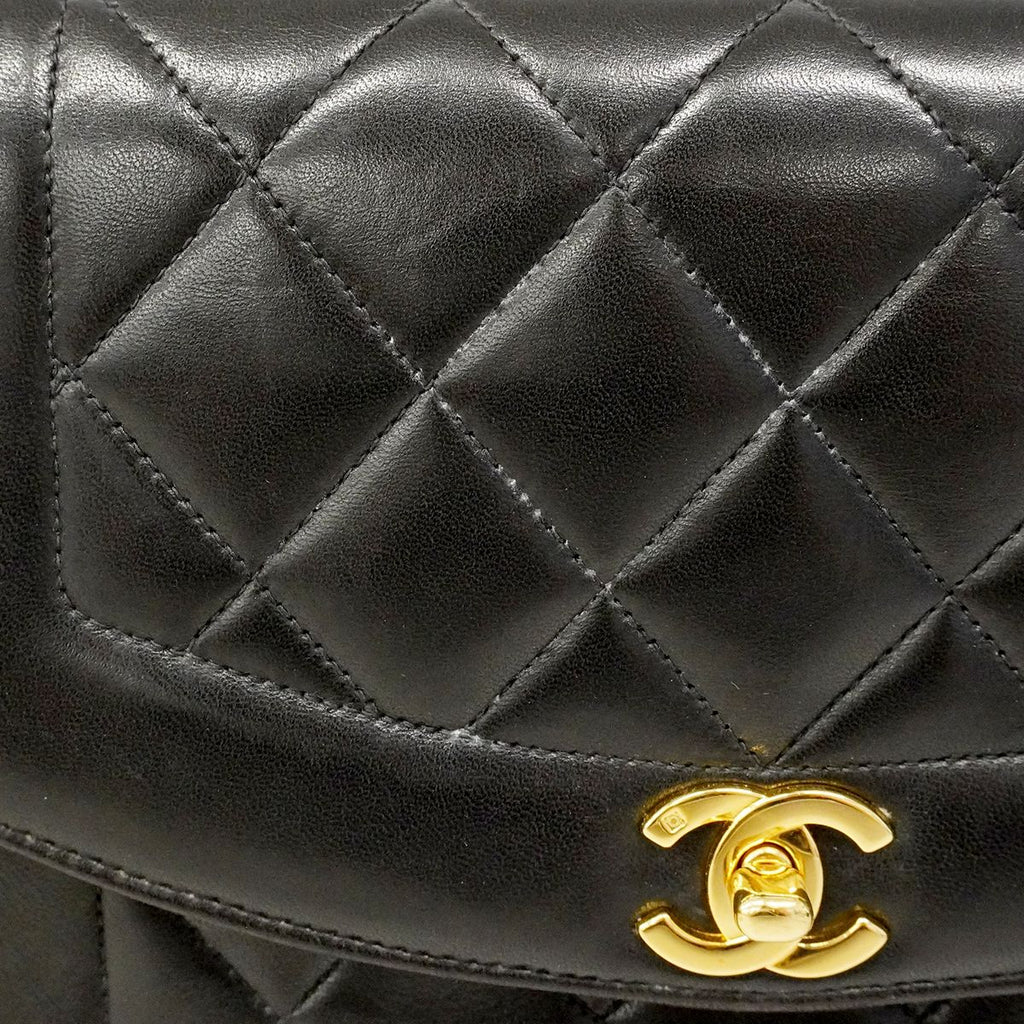 Chanel Shoulder Bag Diana Lambskin Black Gold — view 8