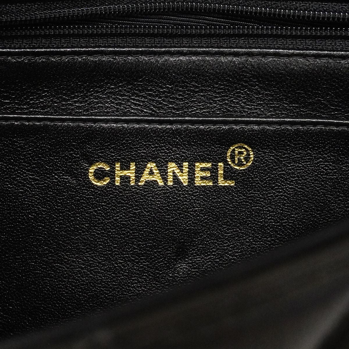 Chanel Shoulder Bag Diana Lambskin Black Gold — view 5