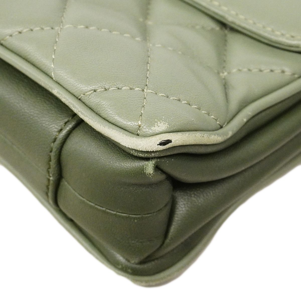Chanel Shoulder Bag Quilted Lambskin Green Gold — view 7