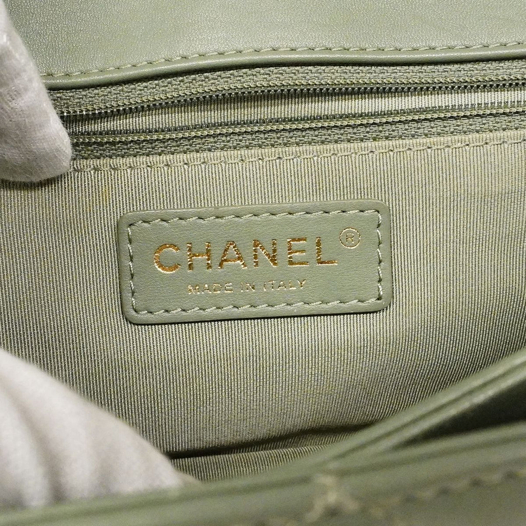Chanel Shoulder Bag Quilted Lambskin Green Gold — view 5