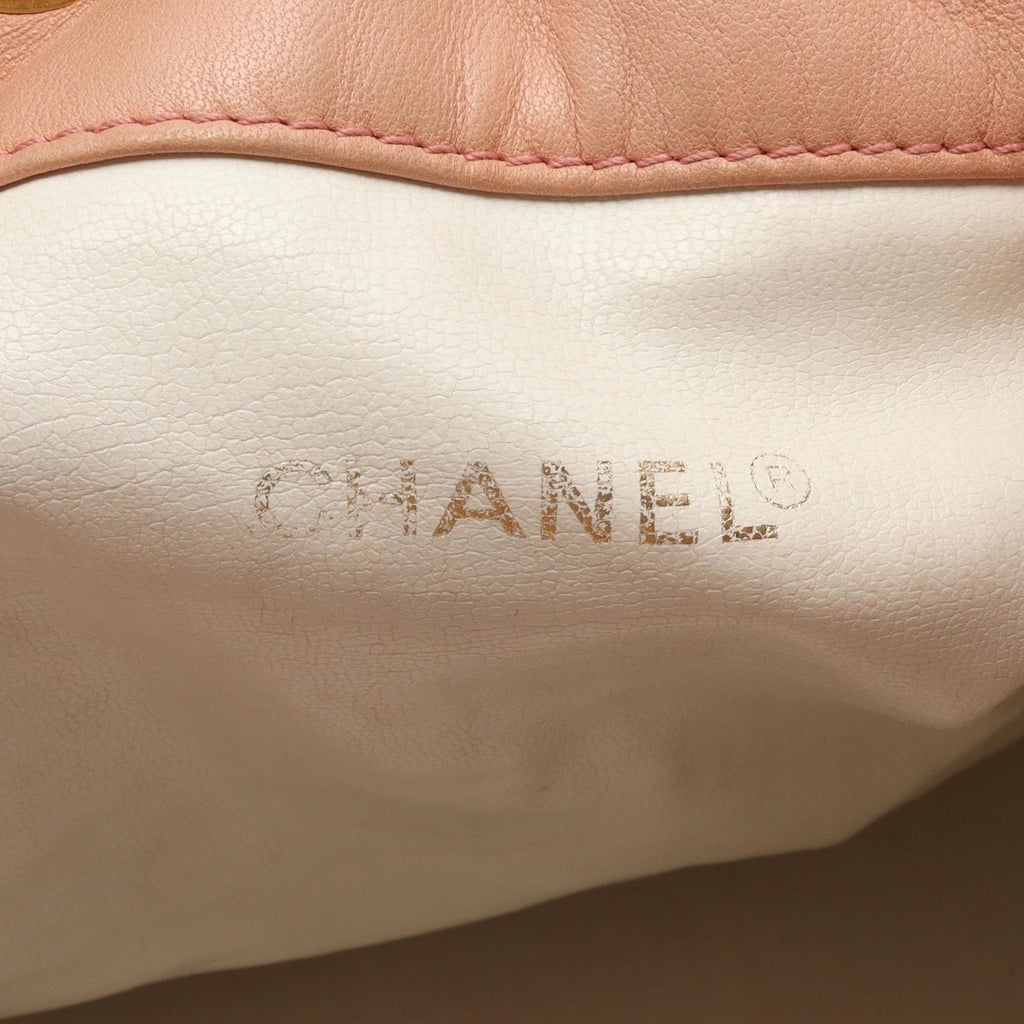 Chanel Shoulder Bag CC Logo Drawstring Light Pink Lambskin CC — view 4