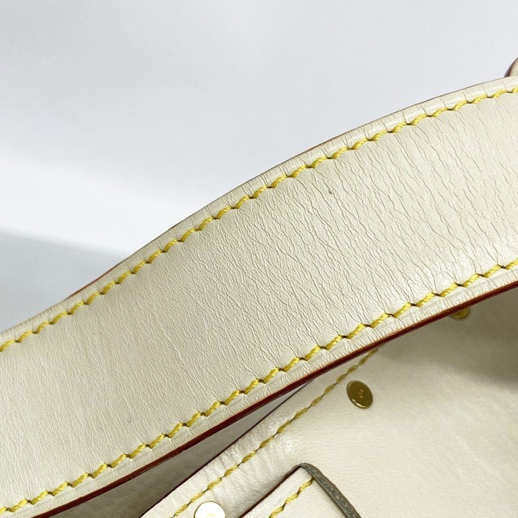 Louis Vuitton Shoulder Bag Suhali Tarantue Blanc — view 8