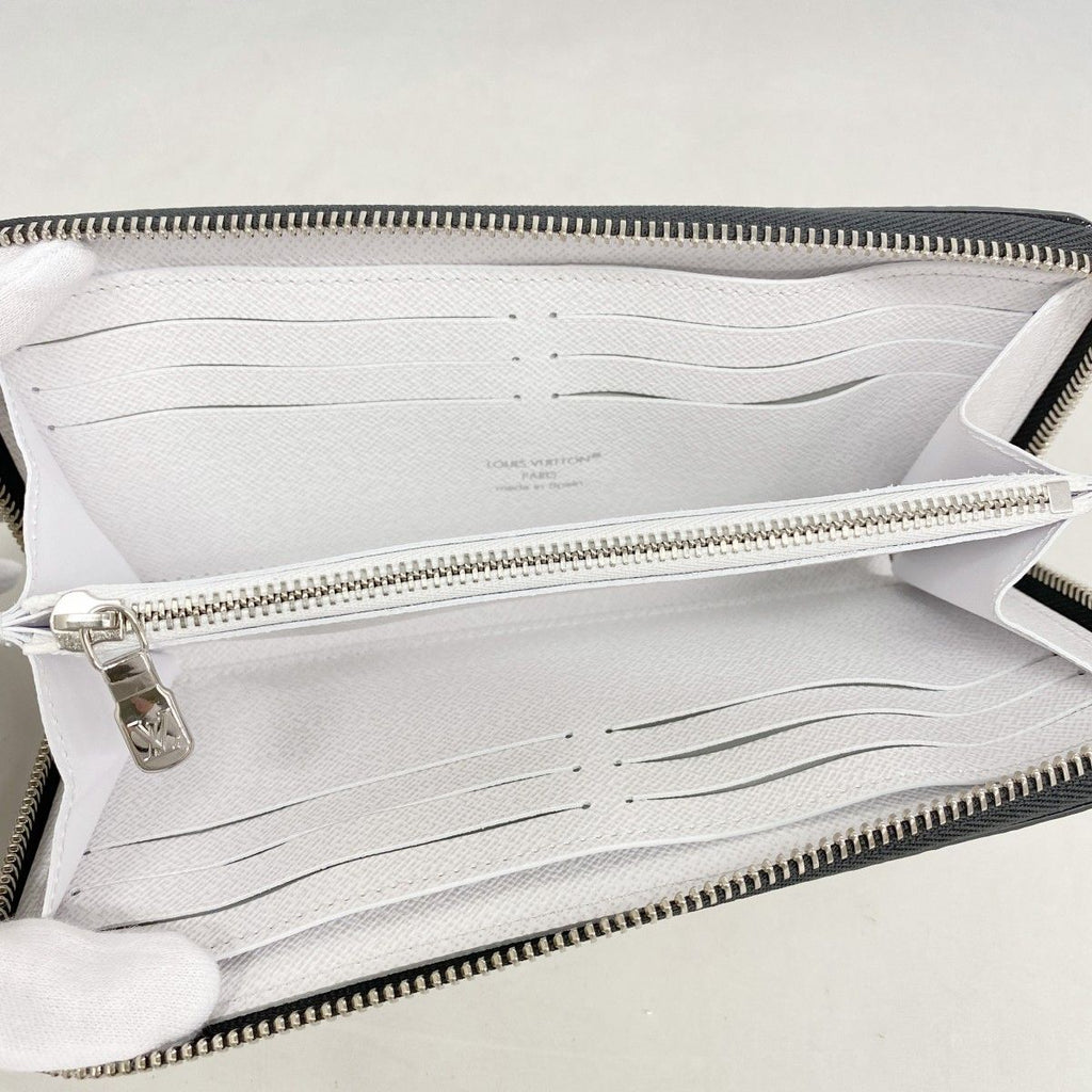 Louis Vuitton Wallet Taigarama Zippy Horizontal Optic White — view 3