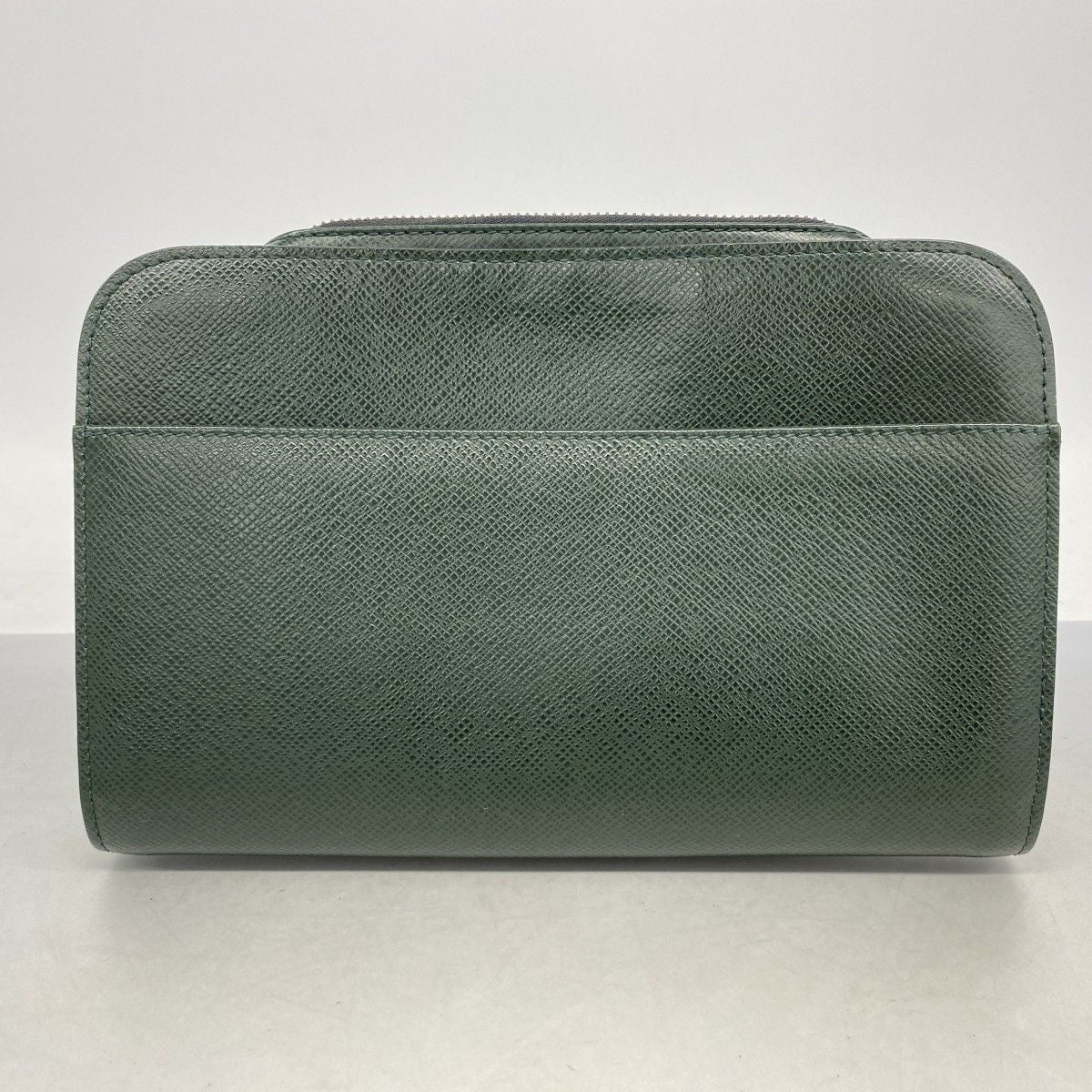 Louis Vuitton Clutch Taiga Baikal Epi — view 9