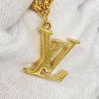Louis Vuitton Key Holder Charm Chain Fleur de Monogram Gold Beige — view 4