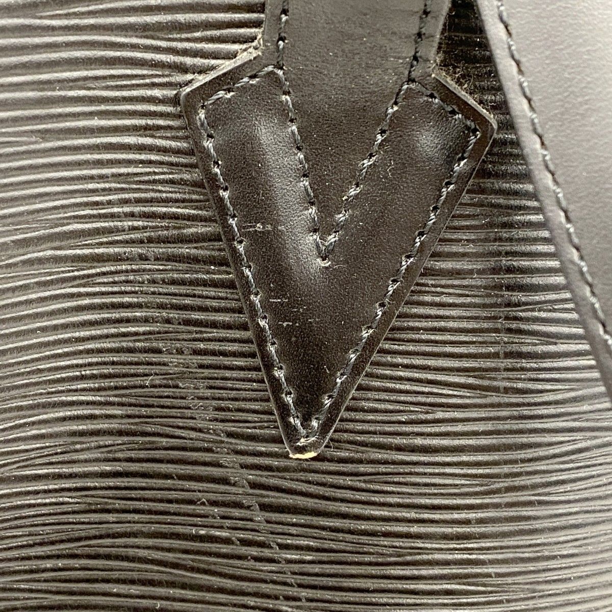 Louis Vuitton Shoulder Bag Epi Saint Jacques Shopping Noir — view 9