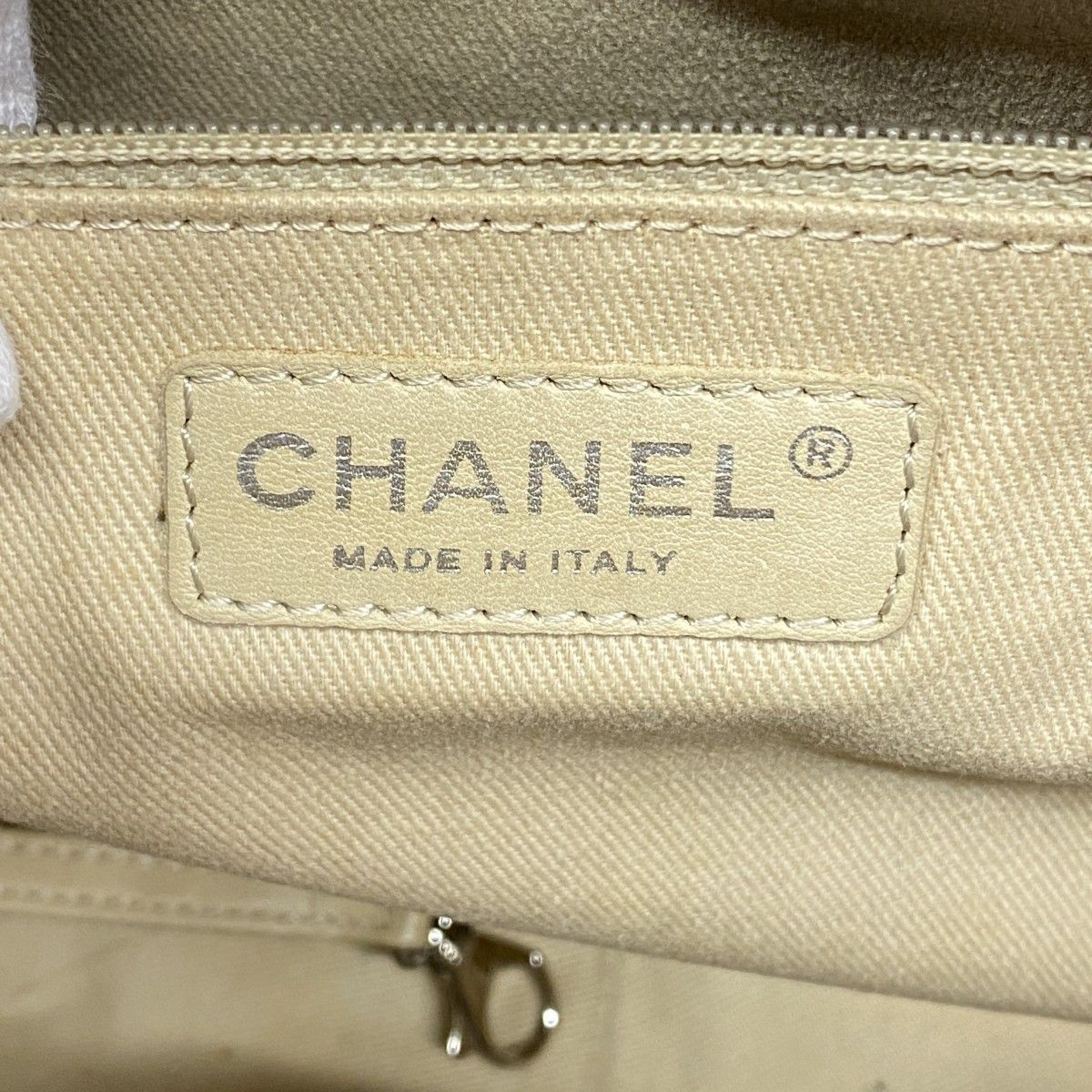 Chanel Chain Tote Quilted Caviar Leather Red Silver — view 5