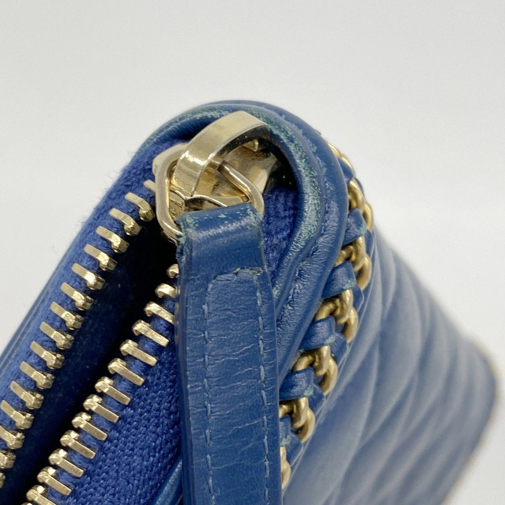 Chanel Wallet Boy Lambskin Navy Champagne Gold — view 7