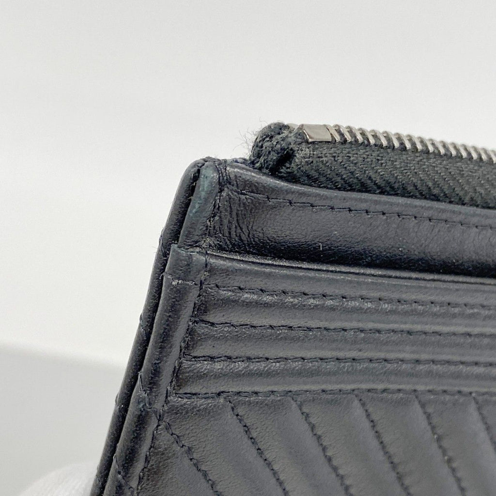 Chanel Wallet Boy Stitch Lambskin Black Silver — view 5