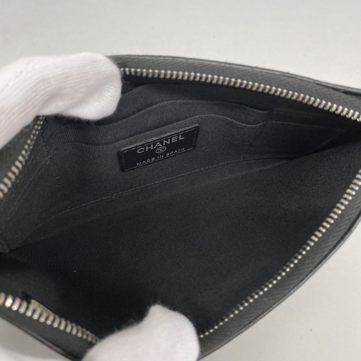 Chanel Wallet Boy Stitch Lambskin Black Silver — view 3