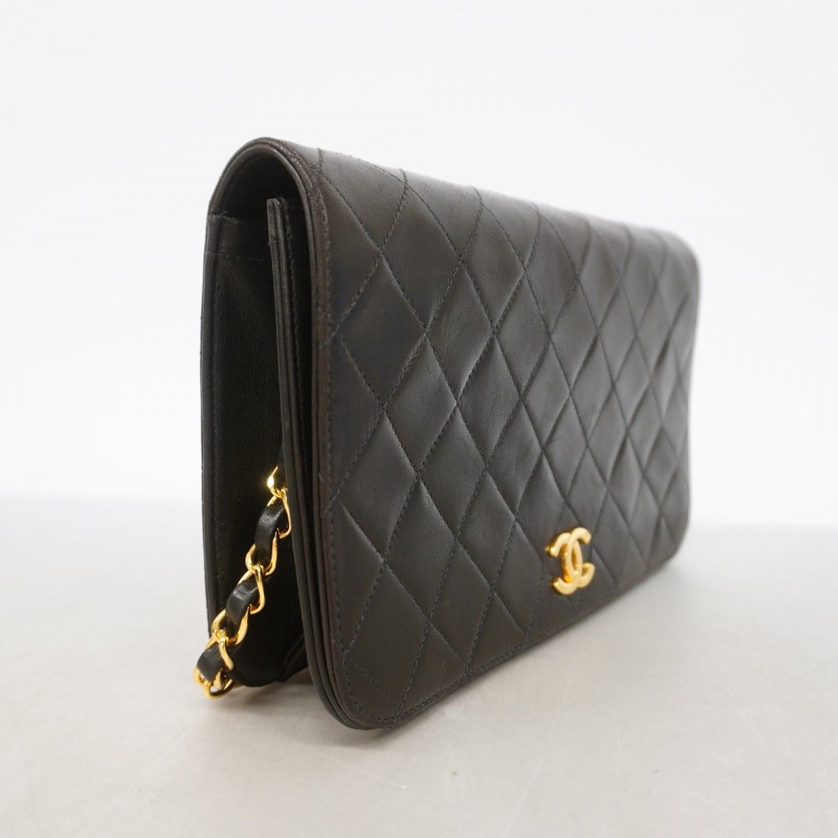 Chanel Shoulder Bag Quilted Lambskin Black Gold — view 2