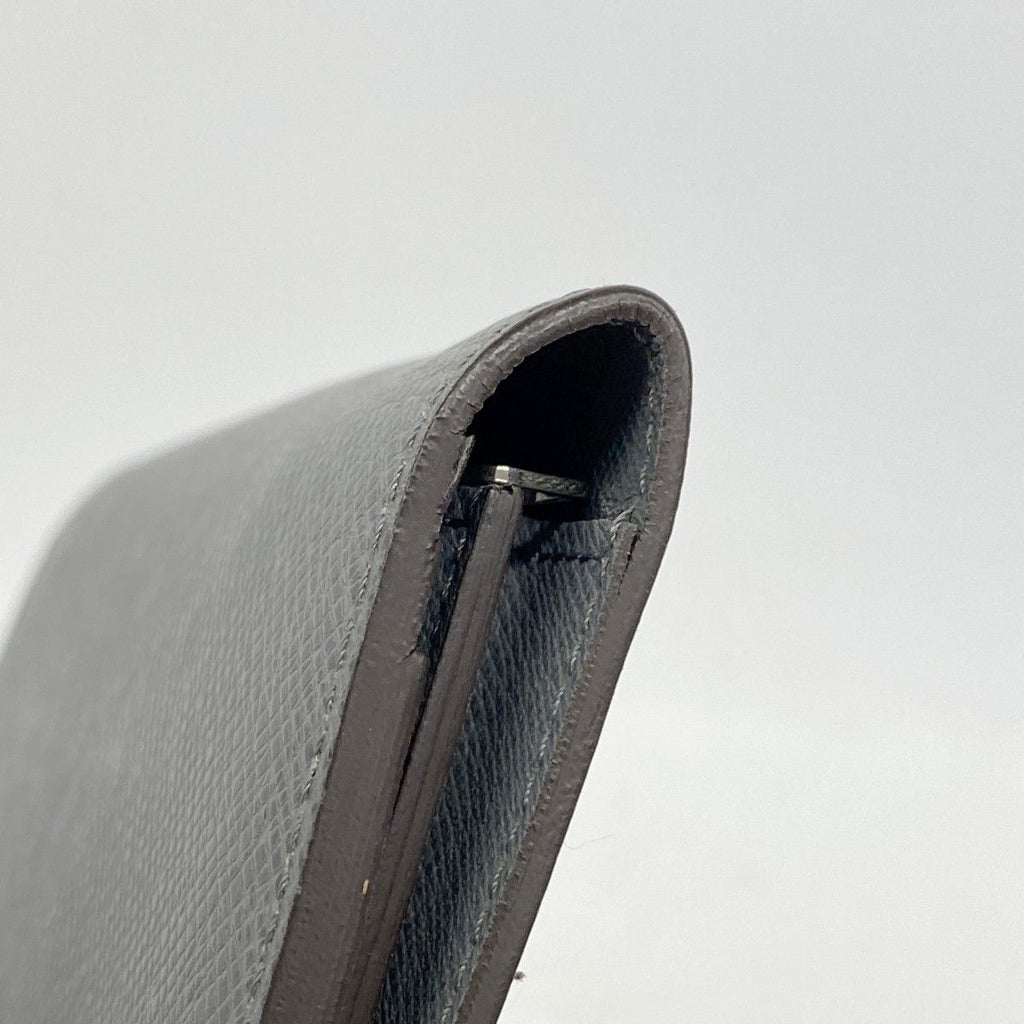 Louis Vuitton Wallet Taiga Portefeuille Brazza Glacier — view 8
