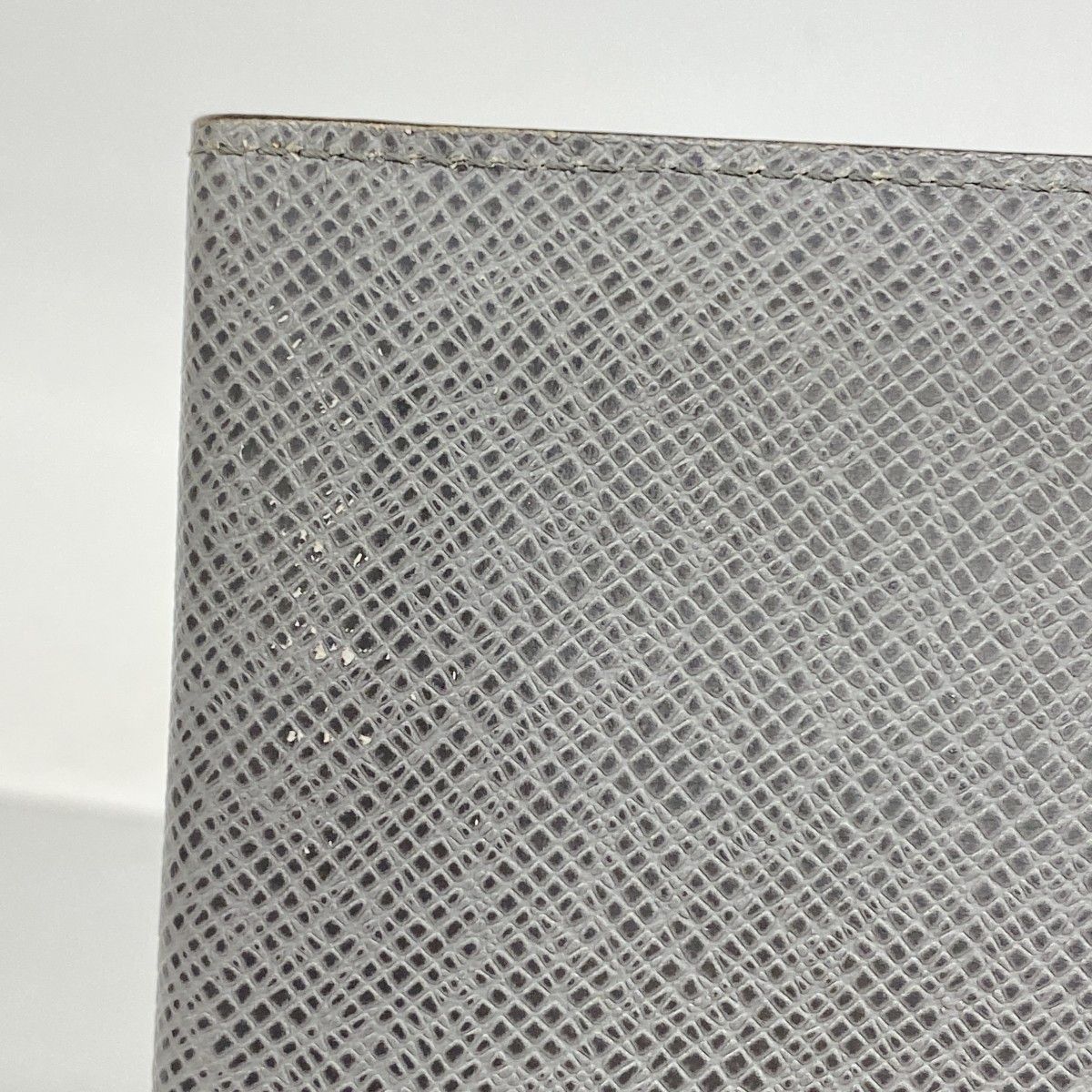 Louis Vuitton Wallet Taiga Portefeuille Brazza Glacier — view 5