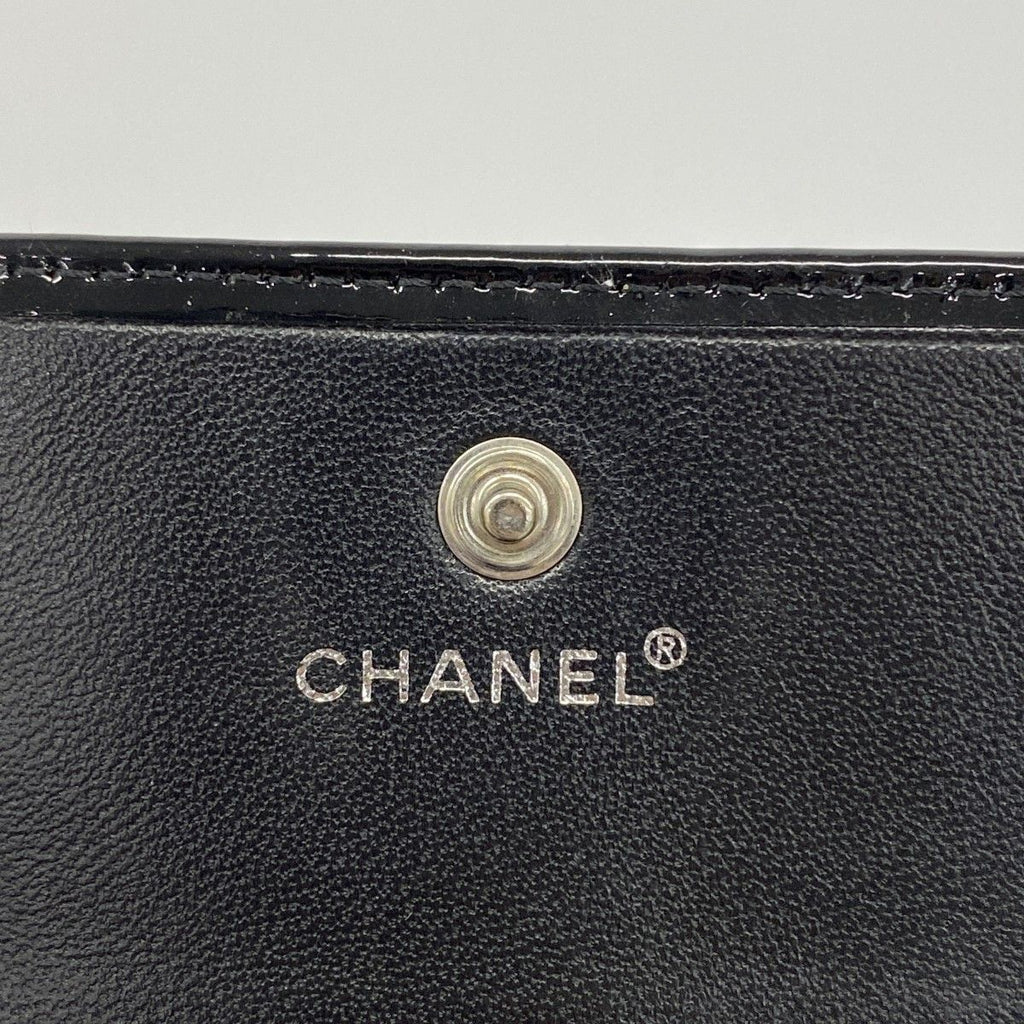 Chanel Trifold Wallet Patent Leather Black Silver — view 4