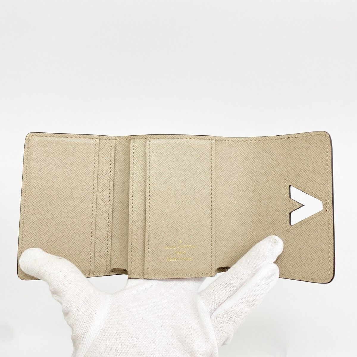 Louis Vuitton Trifold Wallet Epi Portefeuille Twist Compact XS Galle — view 3