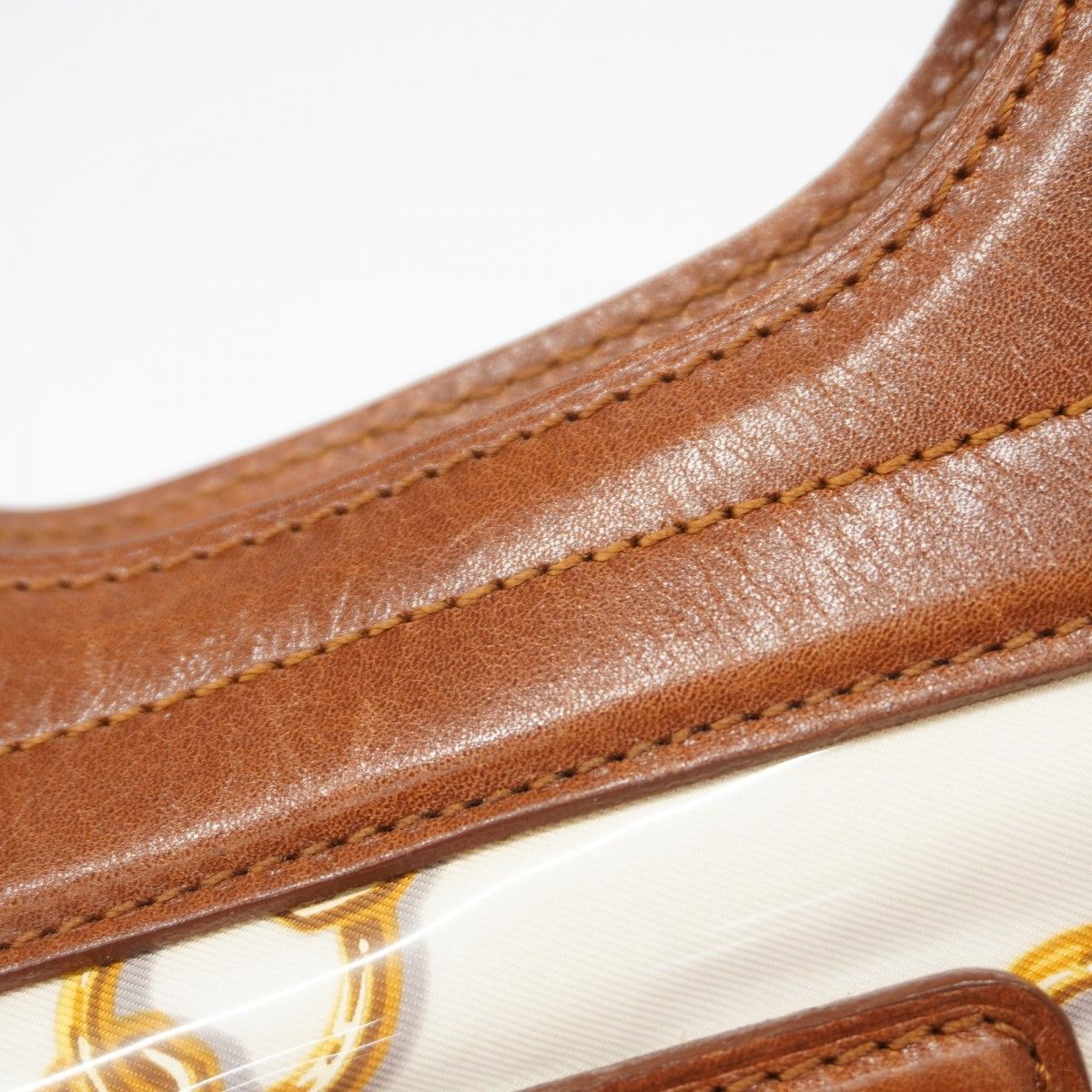 Louis Vuitton Handbag Monogram Charm Hippopotamus Brown Blanc — view 8