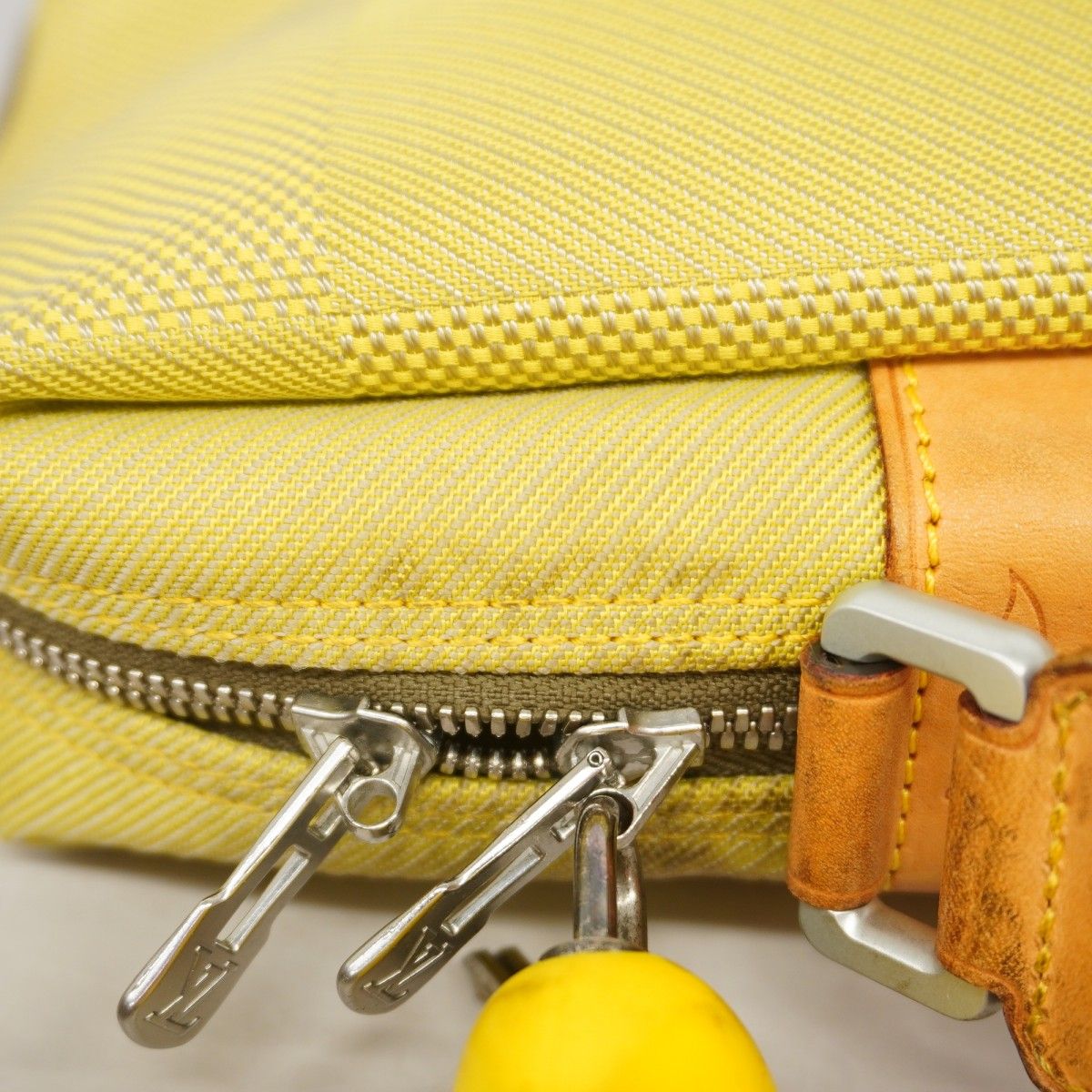 Louis Vuitton Shoulder Bag Damier Jean LV Cup Weatherly Yellow — view 6