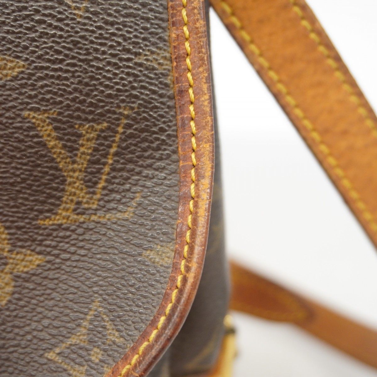 Louis Vuitton Shoulder Bag Monogram Saumur 30 Brown — view 9