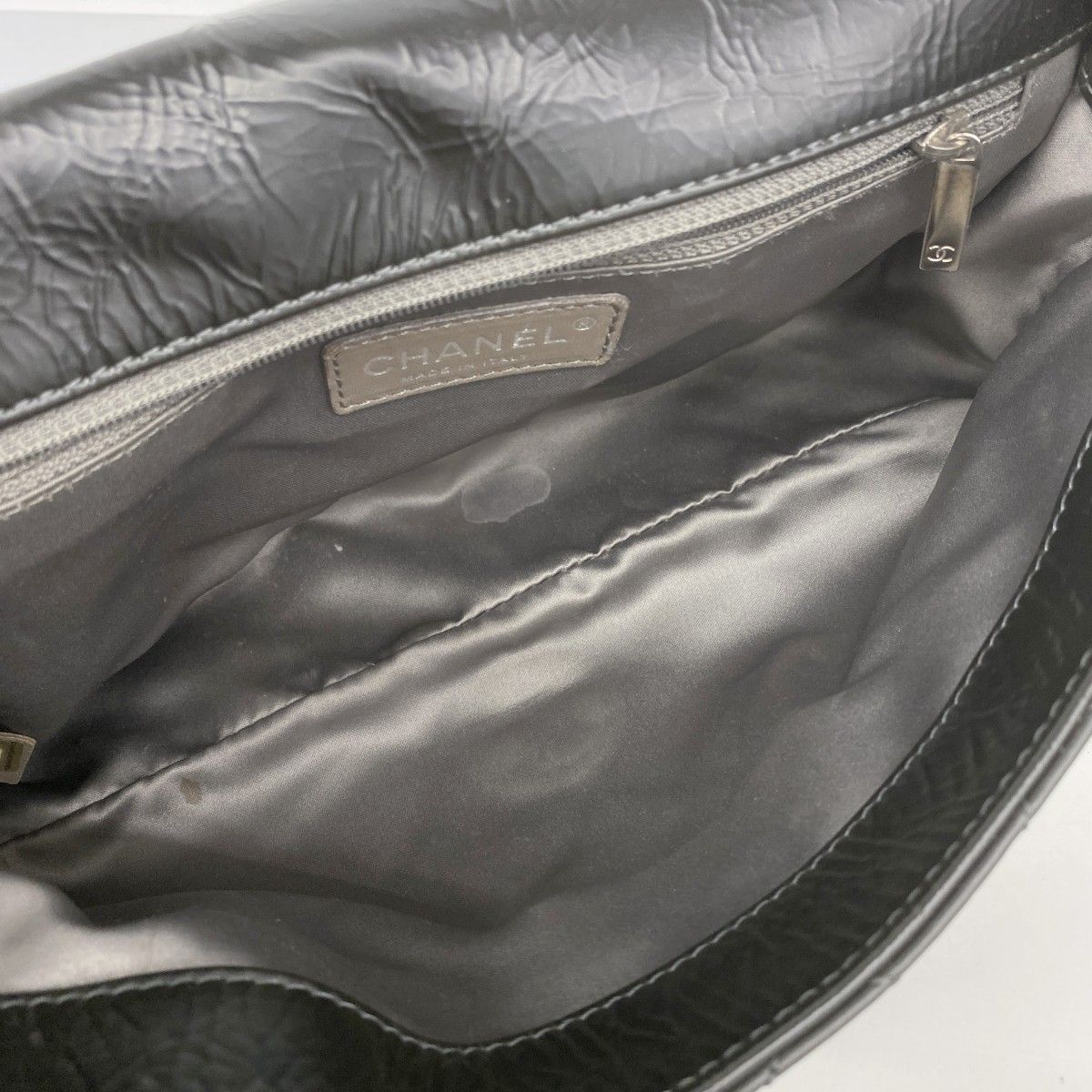 Chanel Shoulder Bag Quilted Leather Black Silver — view 4