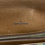 Louis Vuitton Shoulder Bag Monogram Saint Cloud GM Brown — view 5