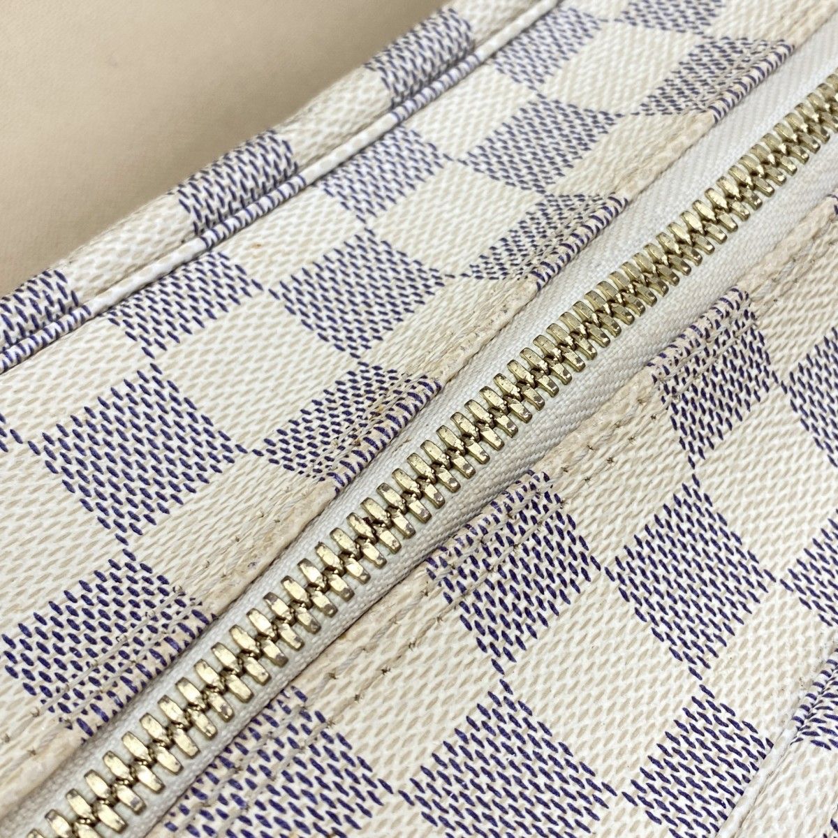 Louis Vuitton Shoulder Bag Damier Azur Naviglio White — view 8