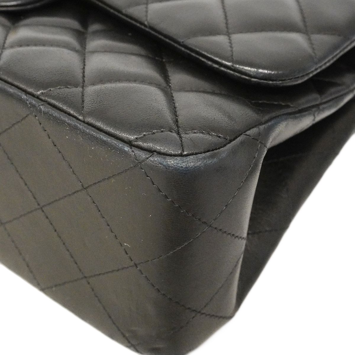 Chanel Shoulder Bag Deca Quilted Lambskin Black Gold — view 7