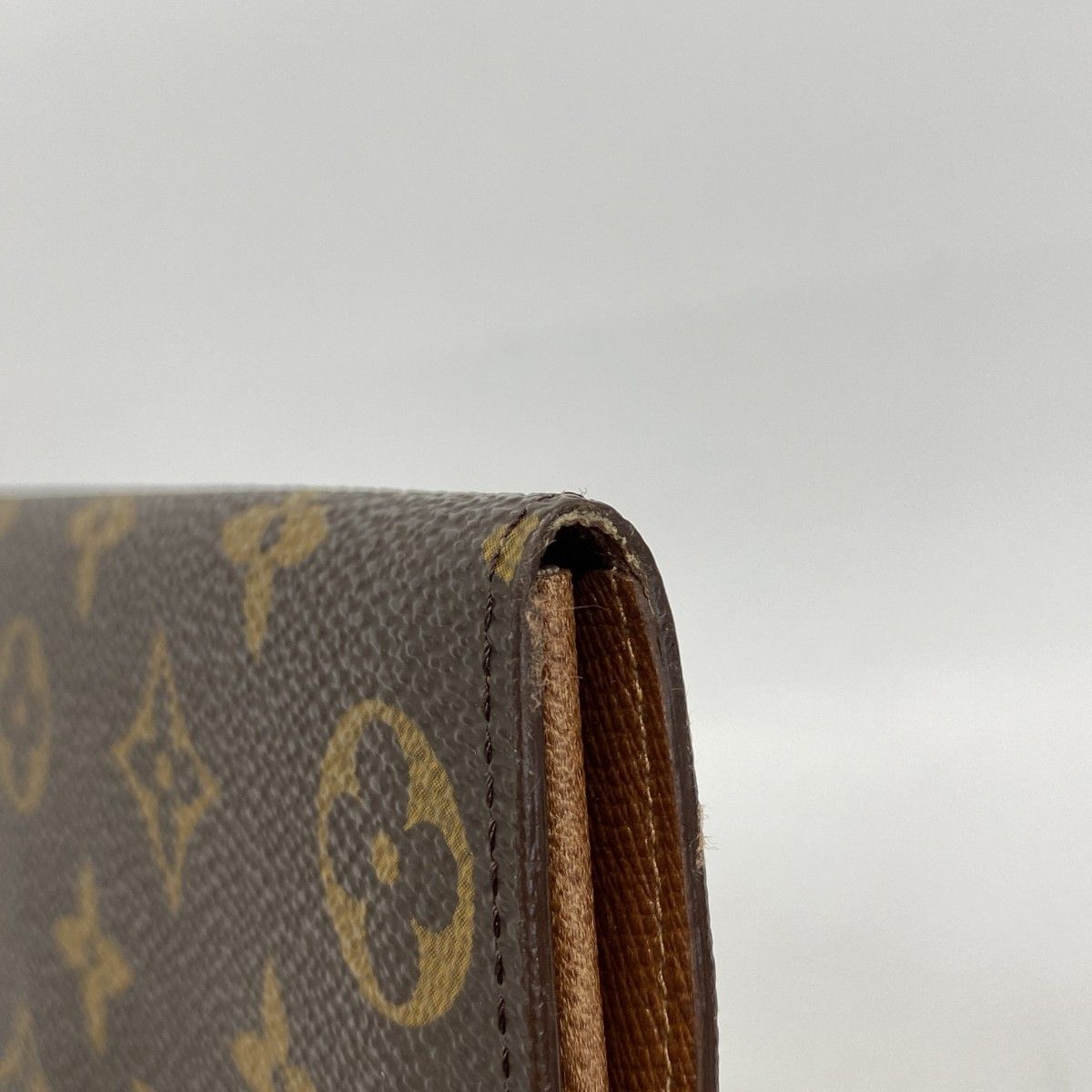 Louis Vuitton Wallet Monogram Porte-Monnaie Cles Brown — view 5