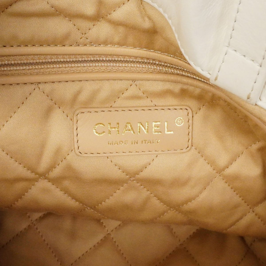 Chanel Backpack 22 Calfskin White Gold — view 5