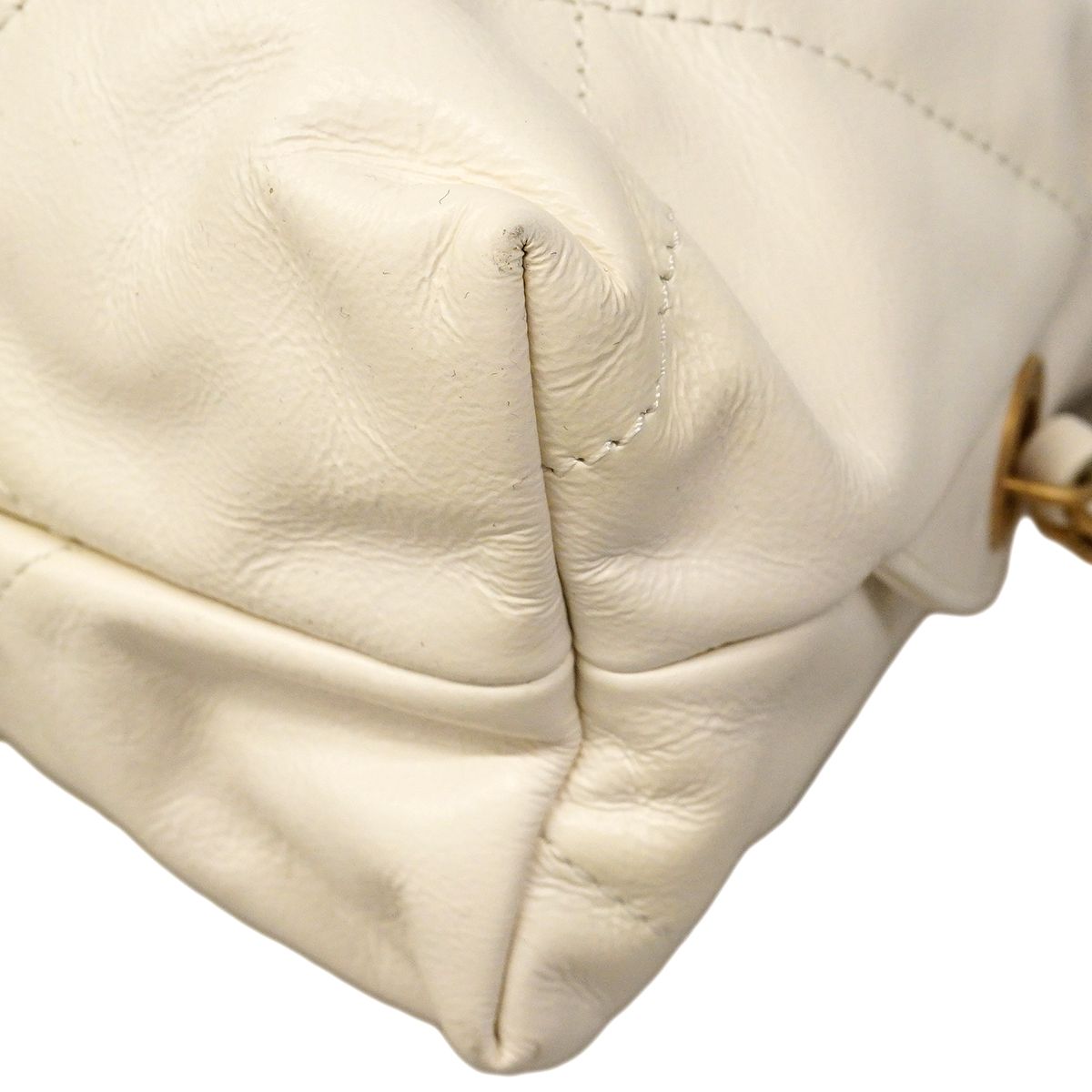 Chanel Backpack 22 Calfskin White Gold — view 6