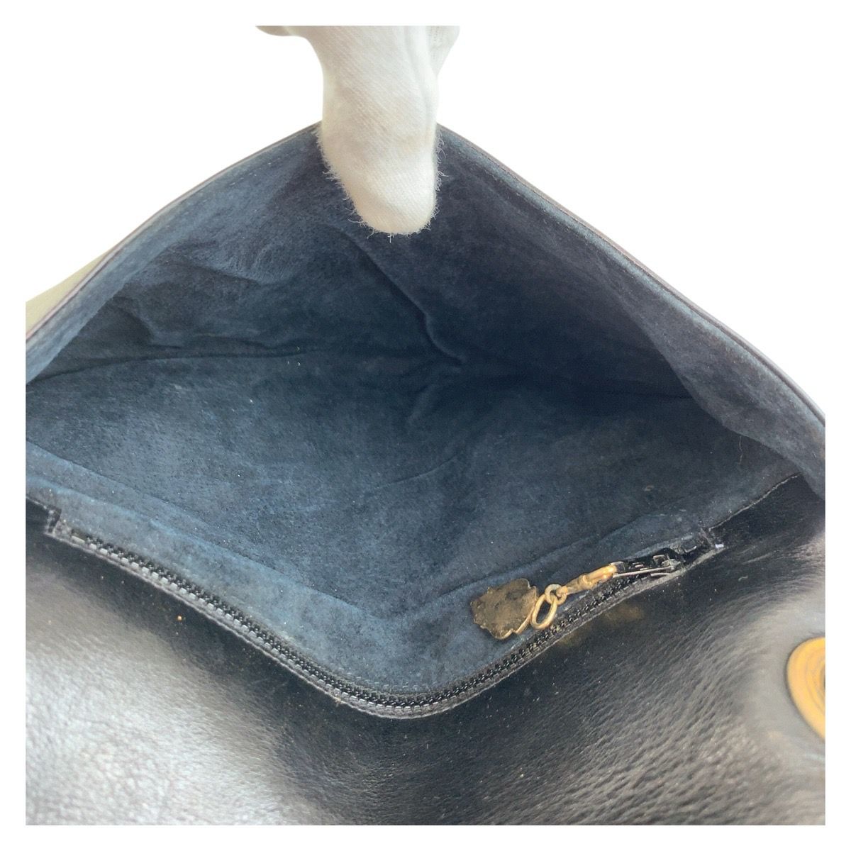 Gucci Vintage Interlocking Black Gold Leather Shoulder — view 8