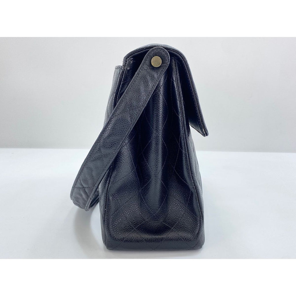 Chanel Shoulder Bag Quilted — view 3