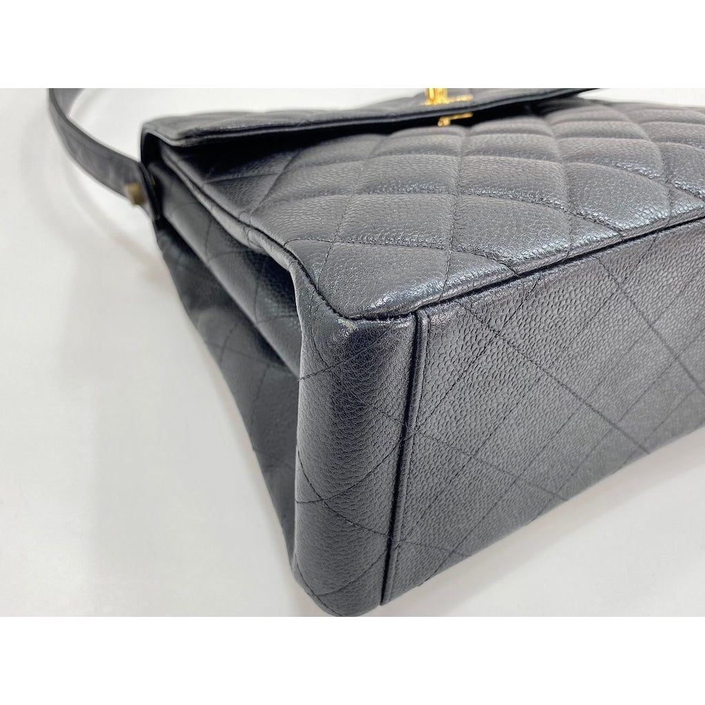 Chanel Shoulder Bag Quilted — view 7