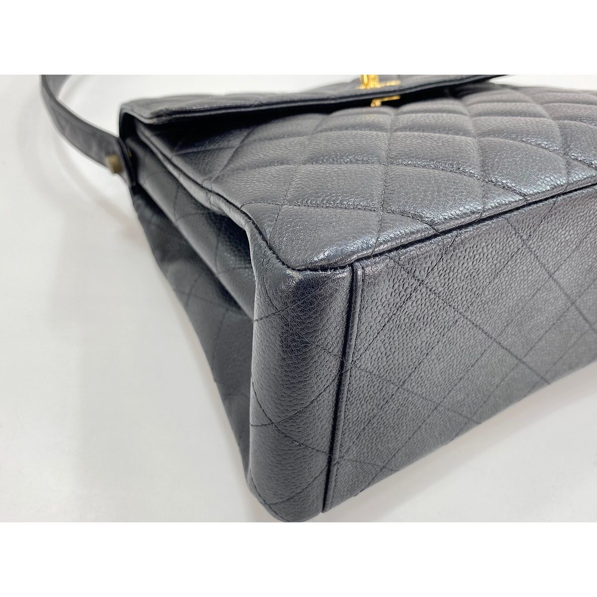 Chanel Shoulder Bag Quilted — view 7
