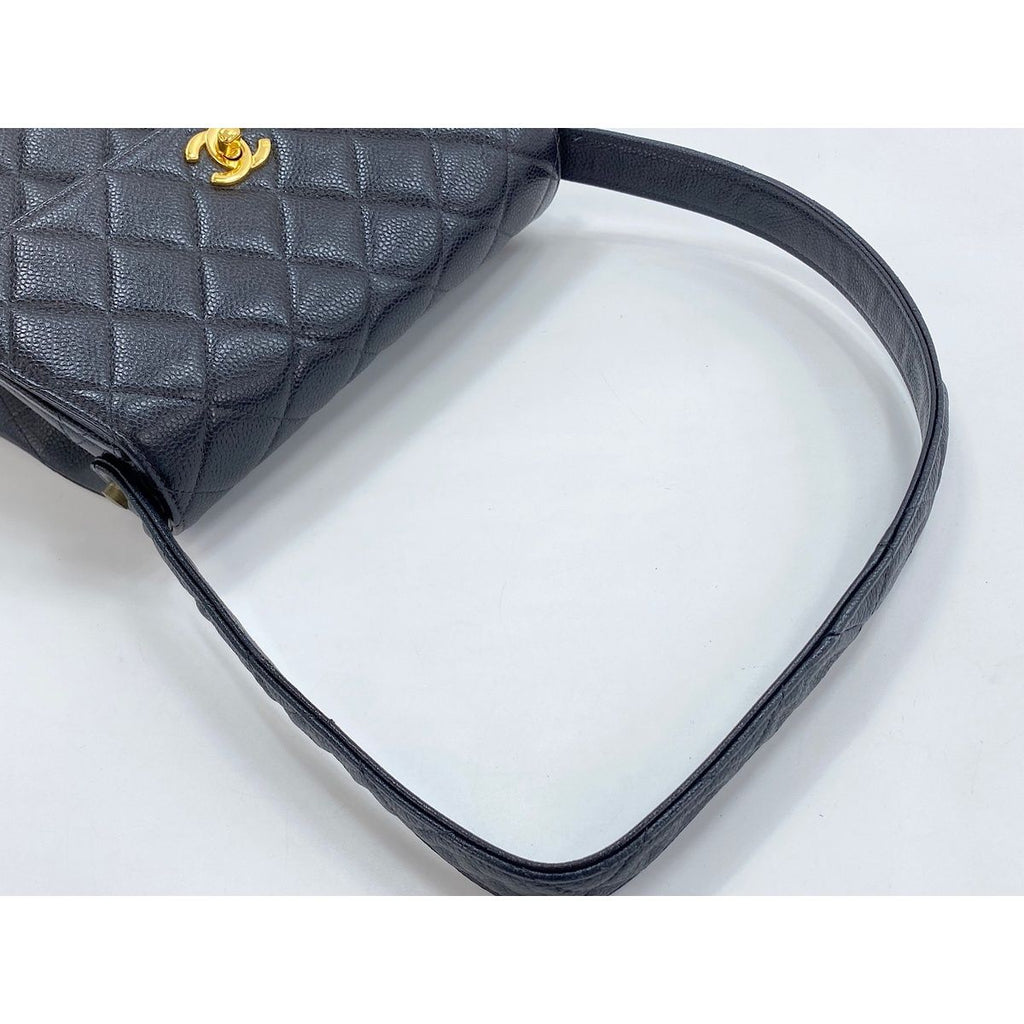 Chanel Shoulder Bag Quilted — view 8