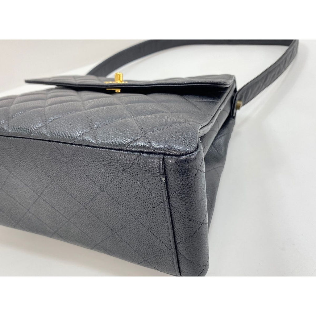 Chanel Shoulder Bag Quilted — view 6