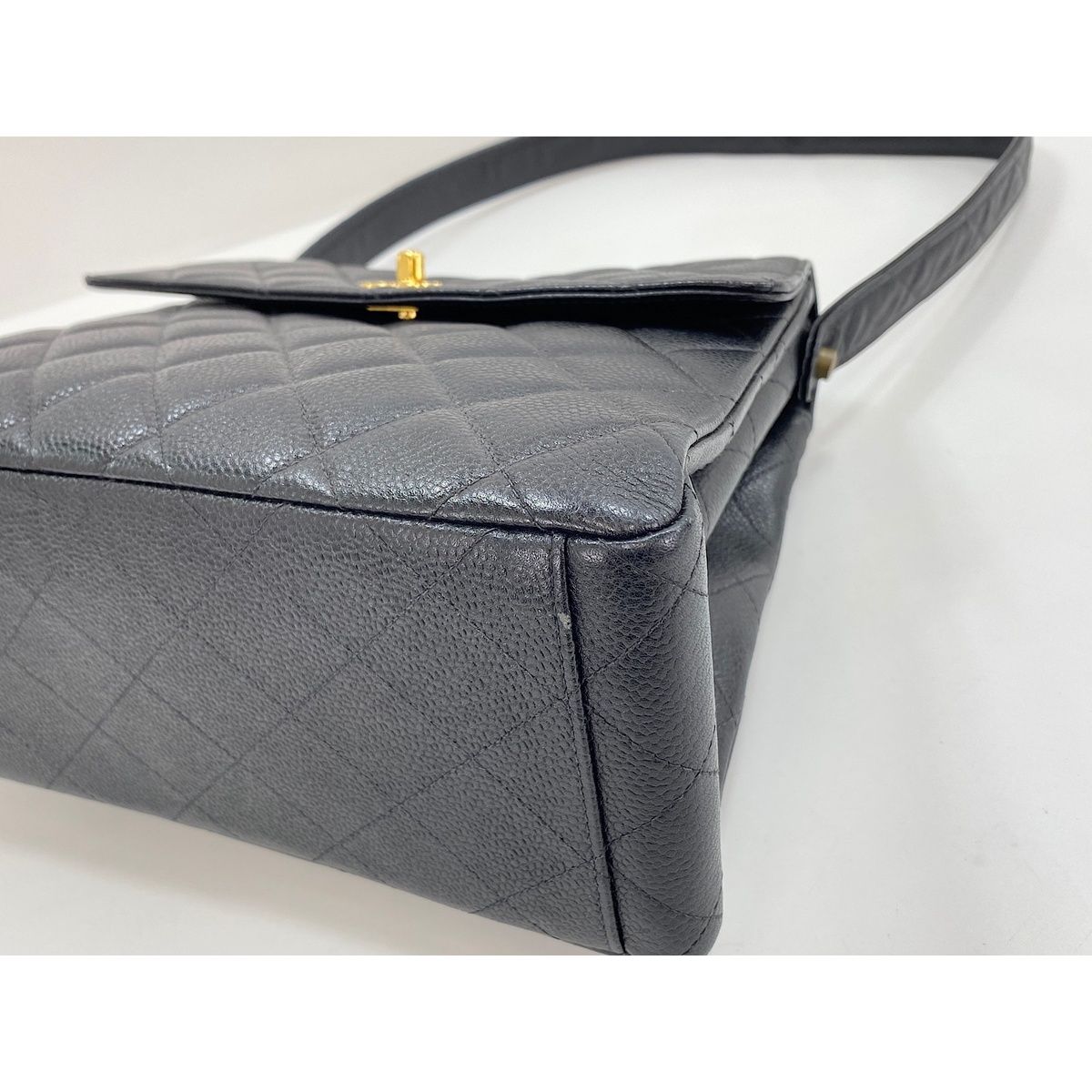 Chanel Shoulder Bag Quilted — view 6