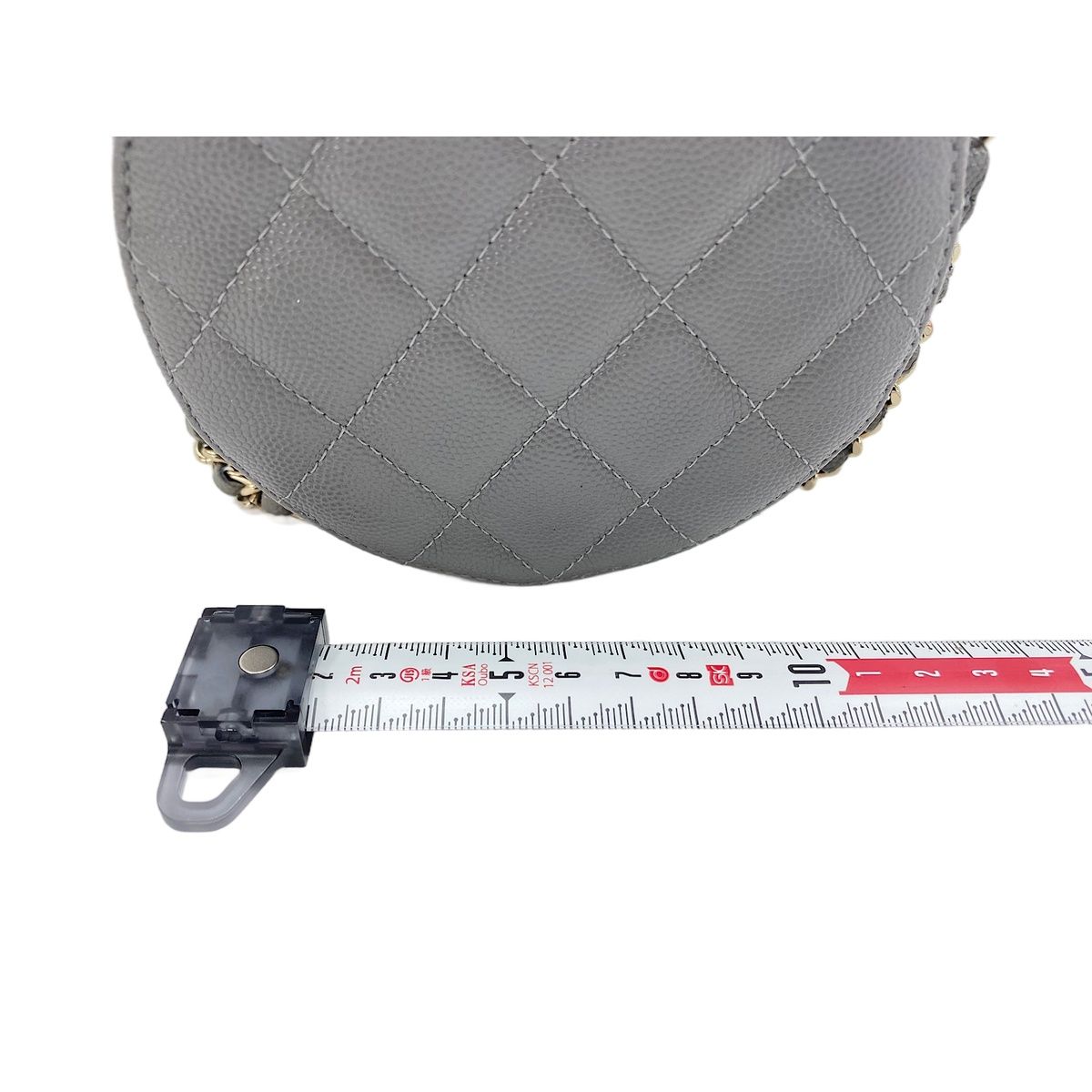 Chanel Shoulder Bag Quilted — view 3