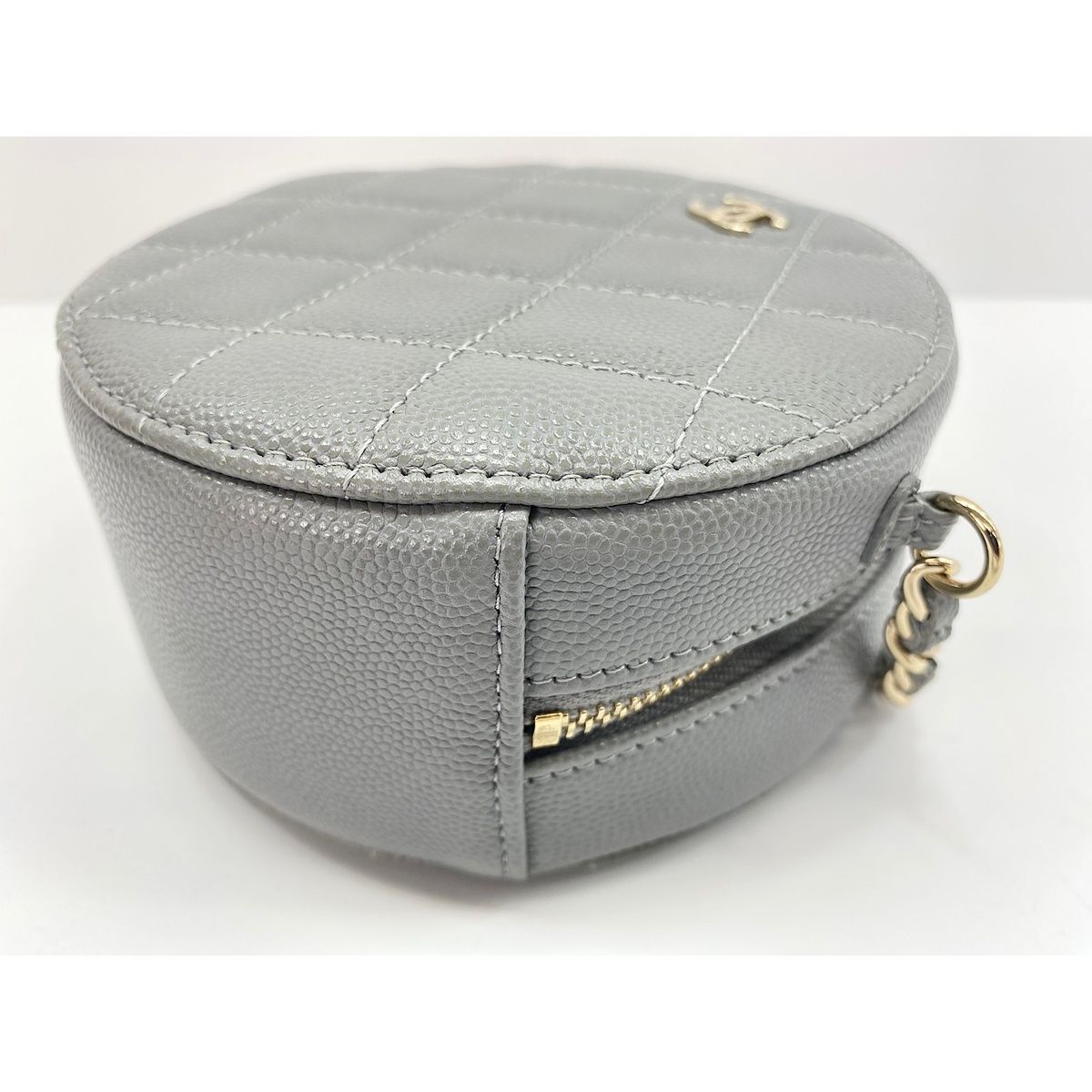 Chanel Shoulder Bag Quilted — view 8