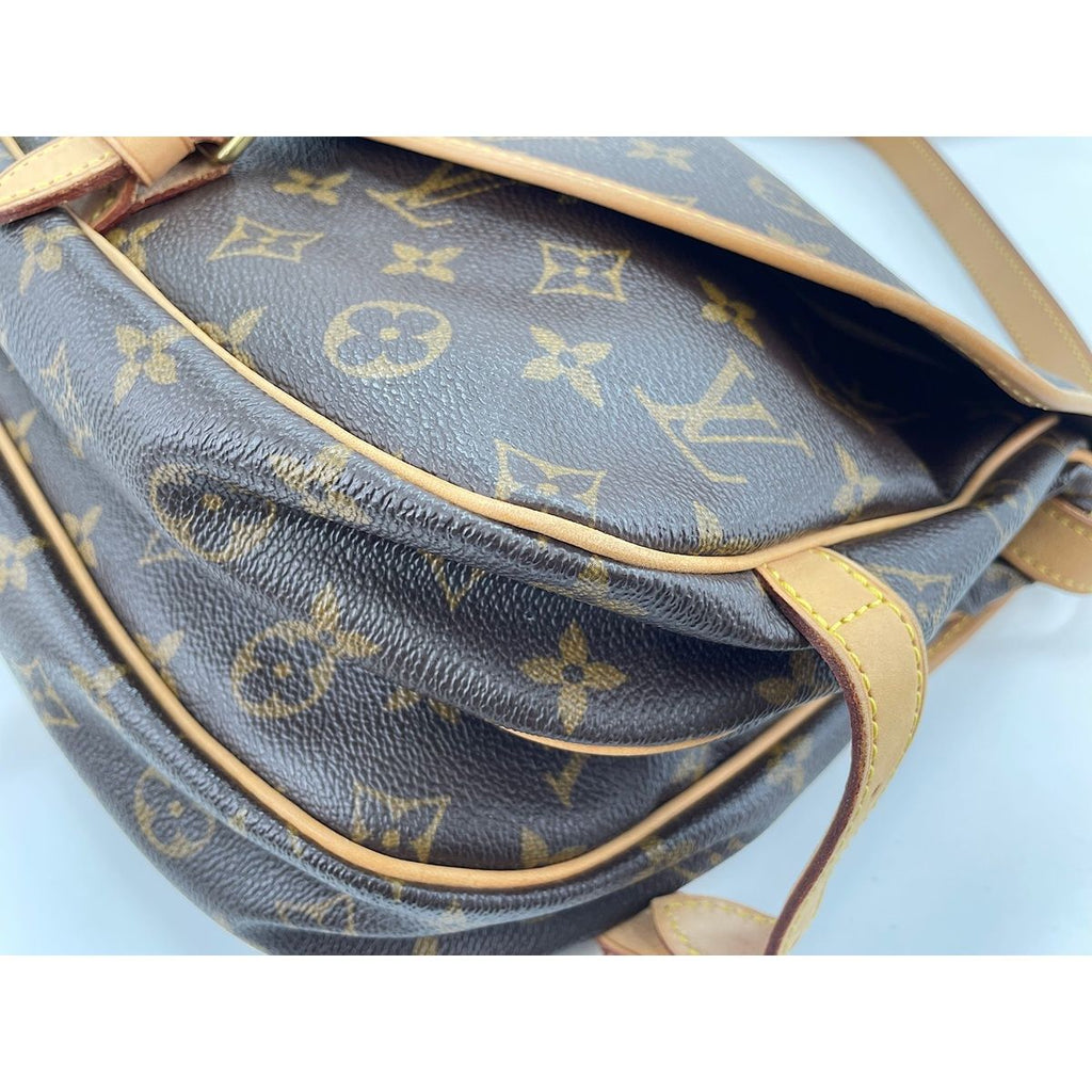 Louis Vuitton Shoulder Bag Saumur 30 — view 8